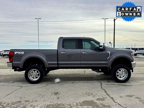Used 2021 Ford F250 Lariat w/ Lariat Value Package image 6