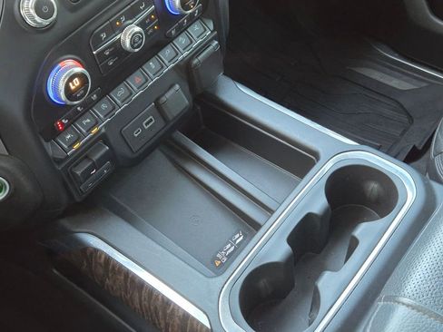 Used 2019 GMC Sierra 1500 Denali w/ Denali Ultimate Package image 23