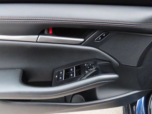 Used 2025 MAZDA MAZDA3 s Sport image 21