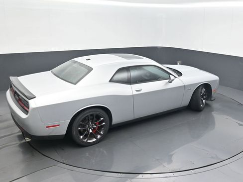 Used 2023 Dodge Challenger R/T w/ Performance Handling Group RWD image 21