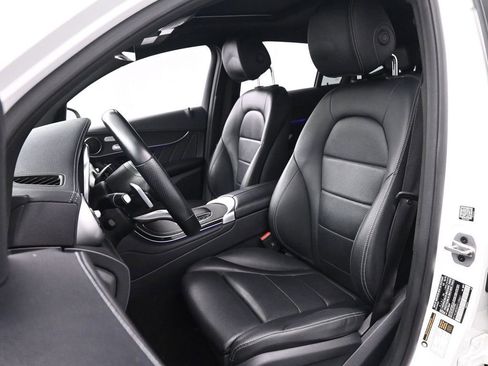 Used 2023 Mercedes-Benz GLC 300 4MATIC Coupe image 15