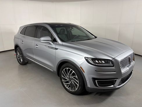 Used 2020 Lincoln Nautilus Reserve FWD image 2