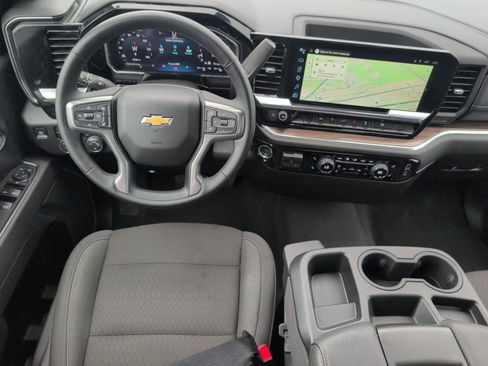 Used 2026 Chevrolet Silverado 1500 LT AWD/4WD image 28