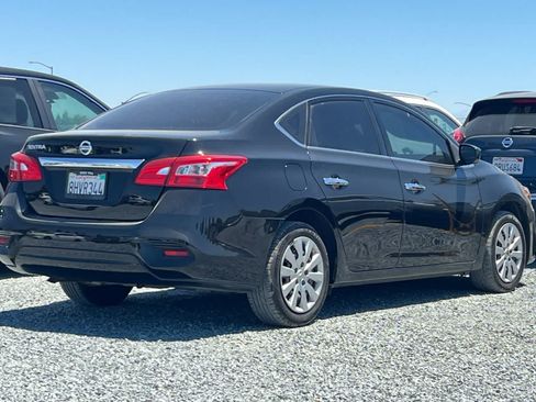 Used 2019 Nissan Sentra S FWD image 3