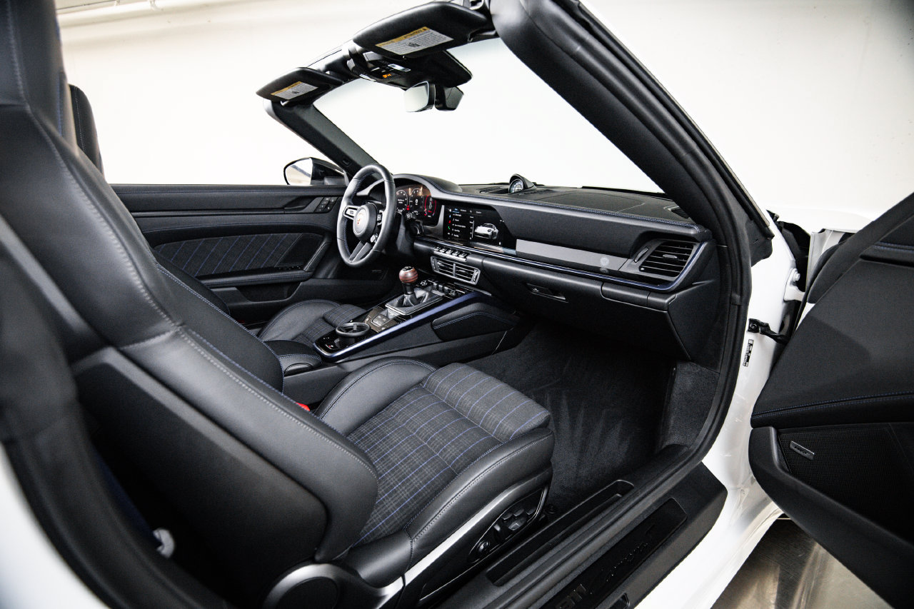 Certified 2026 Porsche 911 Carrera T RWD image 26