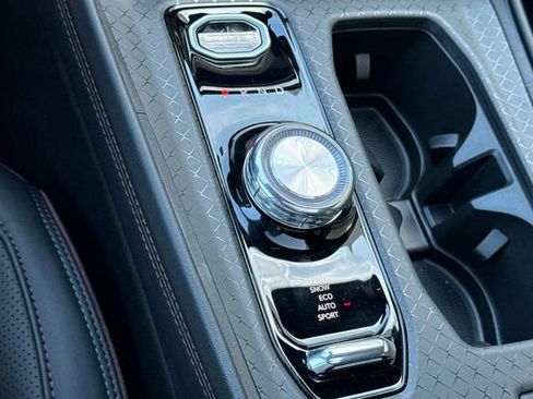 New 2025 Jeep Wagoneer S Launch Edition image 19