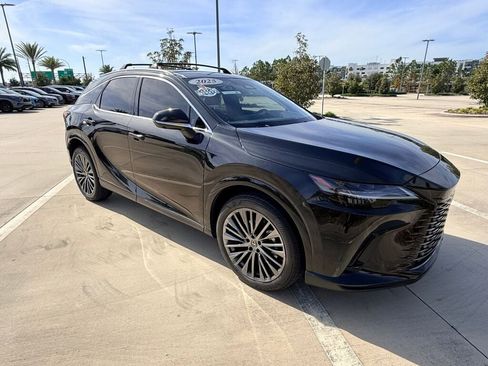 Certified 2025 Lexus RX 450h AWD w/ Luxury Package image 4