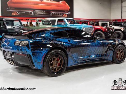 Used 2016 Chevrolet Corvette Z06 w/ 3LZ Preferred Equipment Group image 8