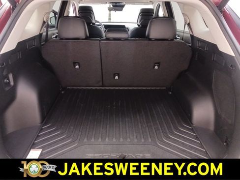 Used 2025 Kia Sportage SX image 30