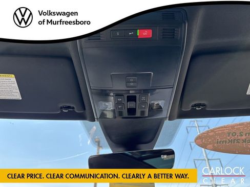 Certified 2023 Volkswagen Tiguan SE R-Line FWD image 21