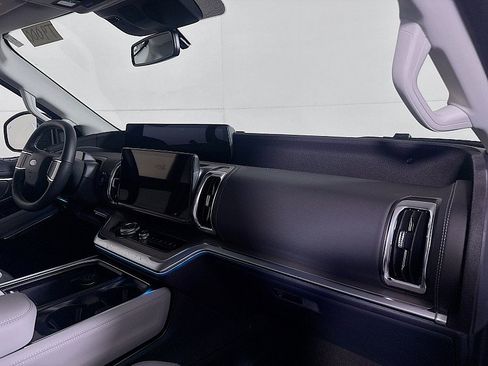New 2027 Ford Expedition Platinum AWD/4WD image 32