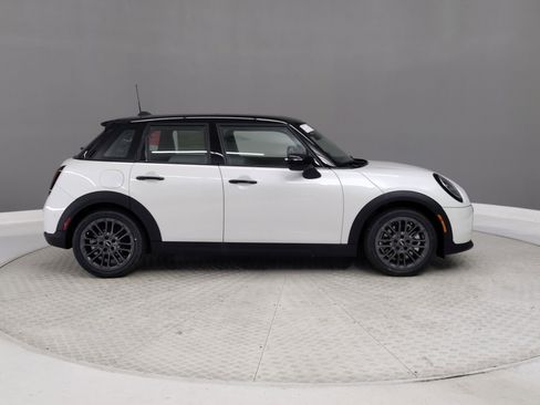 New 2026 MINI Cooper 4-Door Hardtop image 5