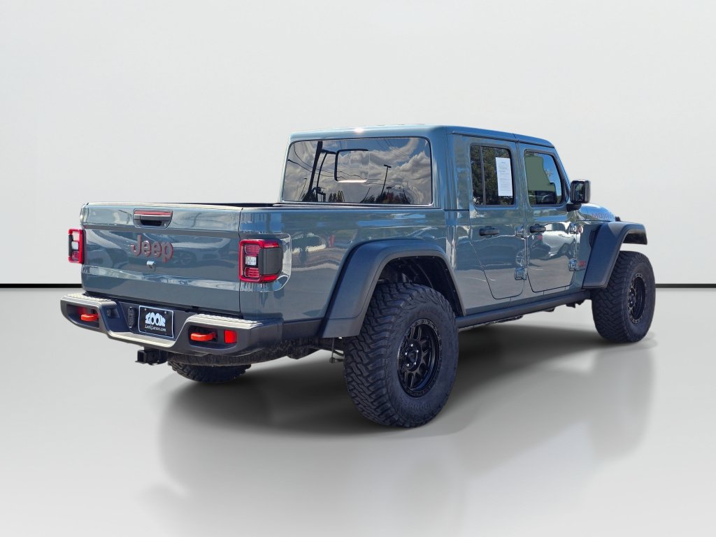 Used 2025 Jeep Gladiator Mojave w/ Convenience Group AWD/4WD image 5