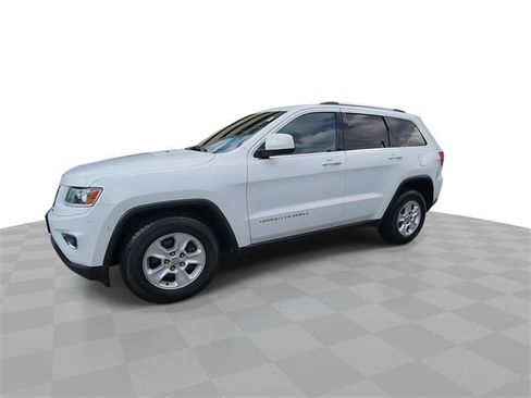 Used 2014 Jeep Grand Cherokee Laredo w/ Security & Convenience Group image 4
