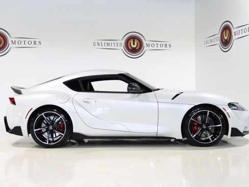 Used 2021 Toyota Supra Premium w/ Driver Assist Package image 5