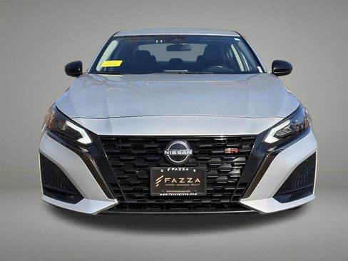 Used 2024 Nissan Altima 2.5 SR image 9