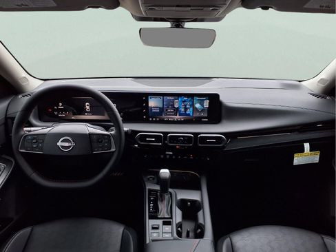 New 2026 Nissan Sentra SR w/ SR Premium Package FWD image 13