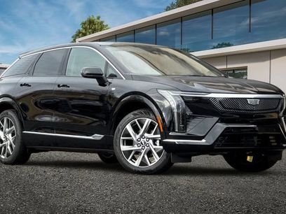 New 2026 Cadillac Optiq Luxury 1 w/ LPO, Floor Liner Package