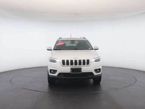 Used 2019 Jeep Cherokee Latitude Plus w/ Comfort/Convenience Group image 23