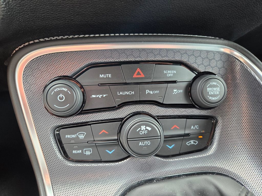 Used 2018 Dodge Challenger SRT RWD image 26