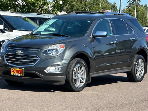 Used 2017 Chevrolet Equinox Premier w/ Enhanced Convenience Package AWD/4WD image 8