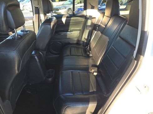 Used 2014 Jeep Patriot Limited image 27