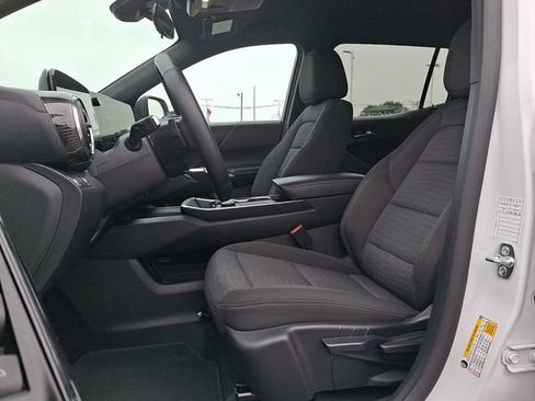 Used 2026 Chevrolet Equinox LT FWD image 13