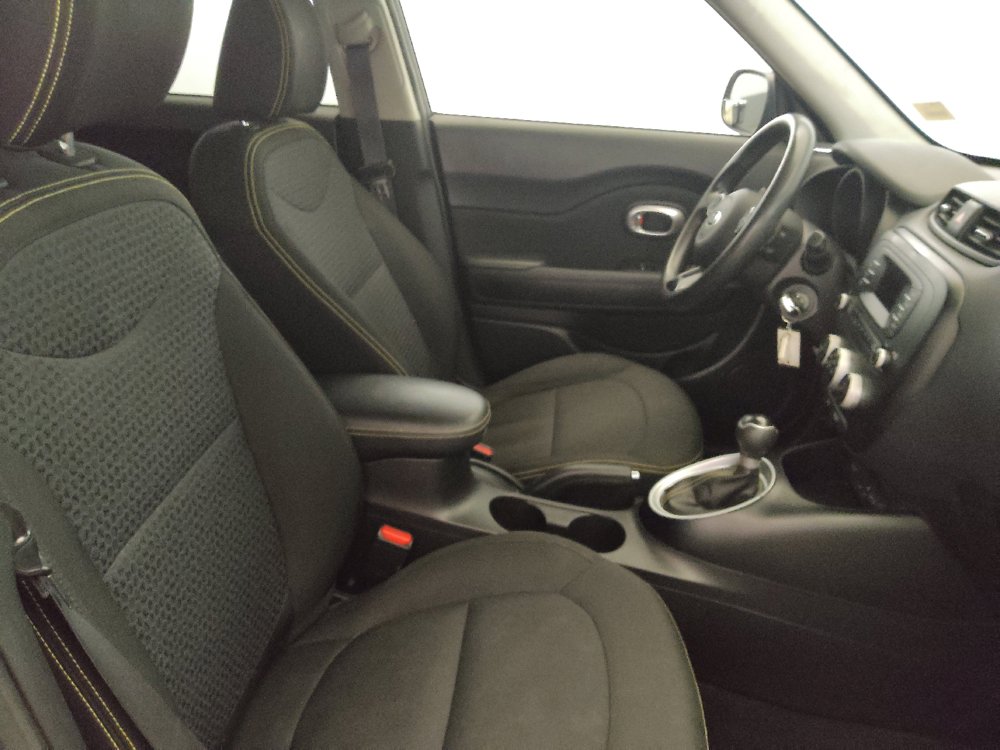 Used 2014 Kia Soul + FWD image 21
