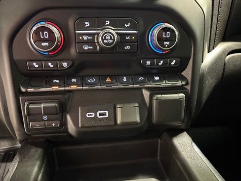 Used 2020 Chevrolet Silverado 1500 LTZ w/ LTZ Plus Package image 45