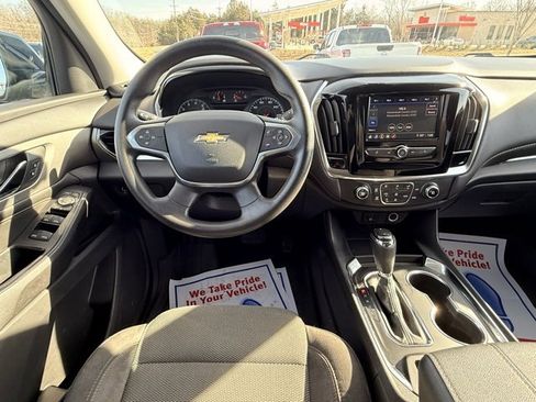 Used 2020 Chevrolet Traverse LS image 21