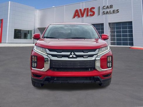 Used 2025 Mitsubishi Outlander Sport SE AWD/4WD image 2