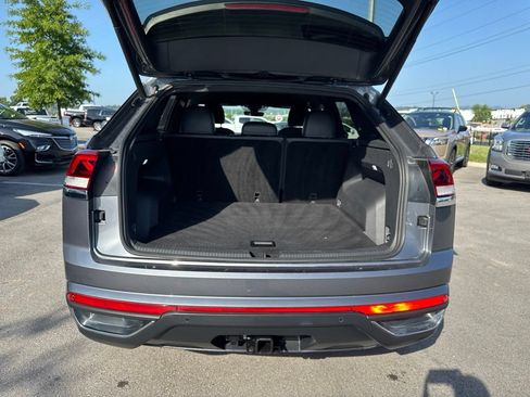 Used 2024 Volkswagen Atlas Cross Sport SE AWD/4WD image 23