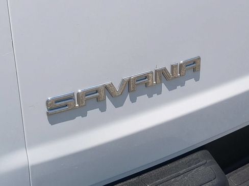Used 2022 GMC Savana 3500 LS RWD image 33