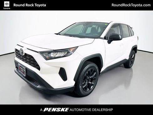 Used 2022 Toyota RAV4 LE FWD image 1