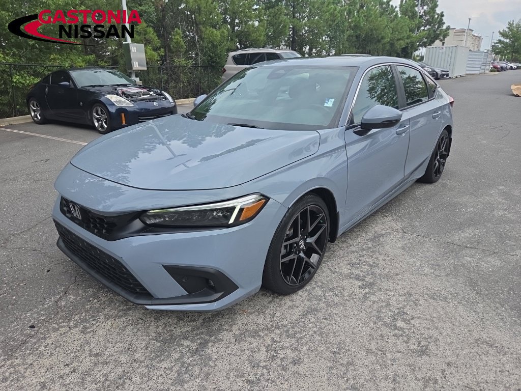 Used 2024 Honda Civic Sport Touring image 3