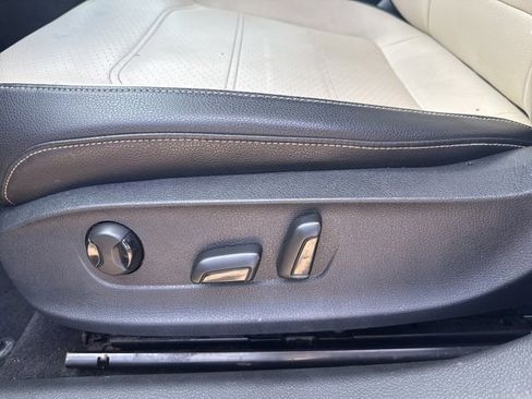 Used 2014 Volkswagen Passat 1.8T SE image 19