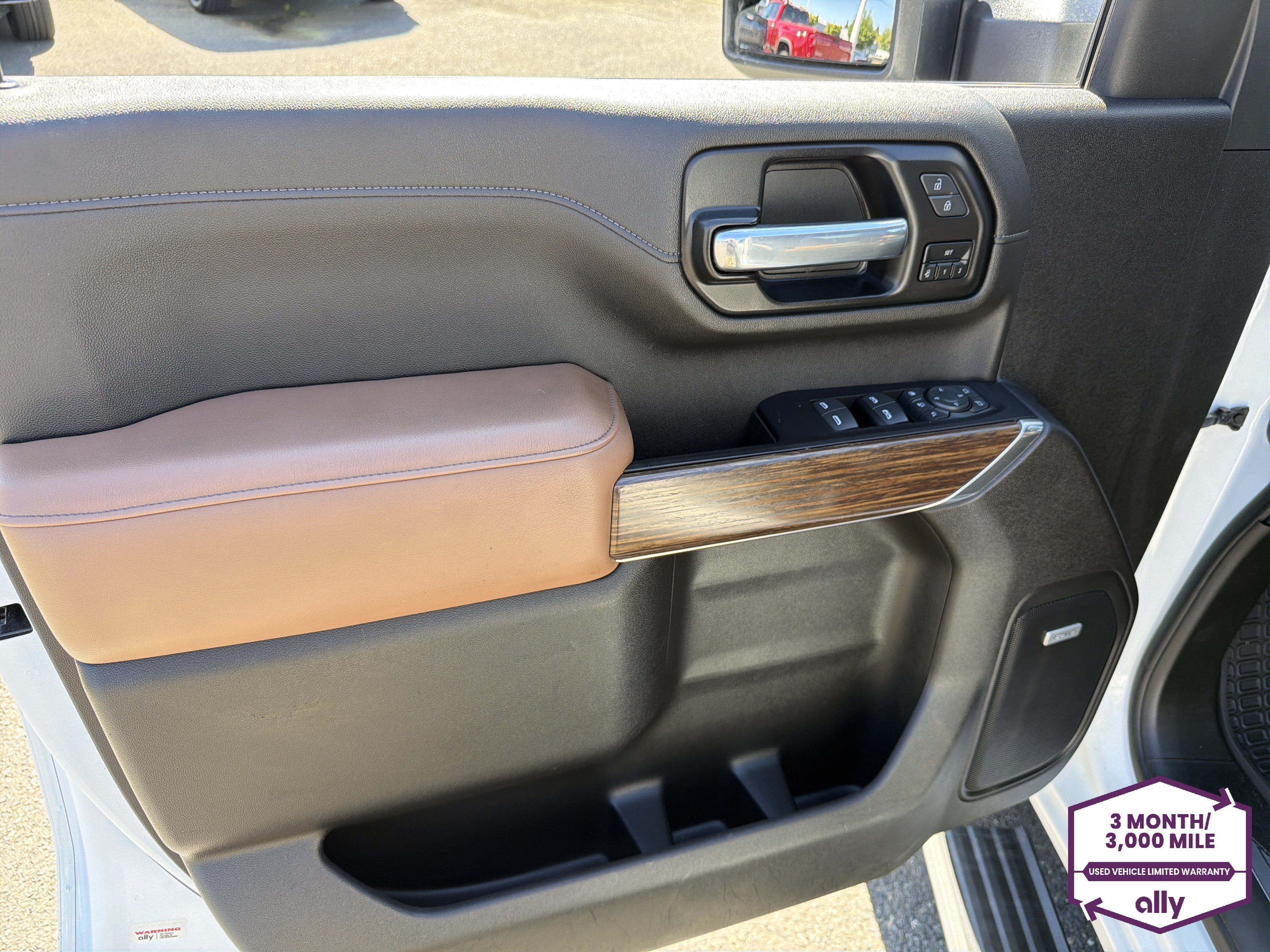 Used 2022 Chevrolet Silverado 3500 High Country w/ Safety Package II AWD/4WD image 15