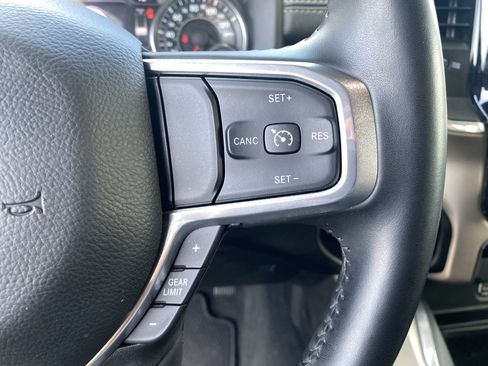 Used 2022 RAM 1500 Laramie AWD/4WD image 28