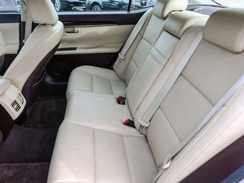 Used 2017 Lexus ES 350 ES 350 w/ Navigation System Package image 8