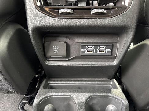 New 2025 Jeep Grand Cherokee L Altitude image 27