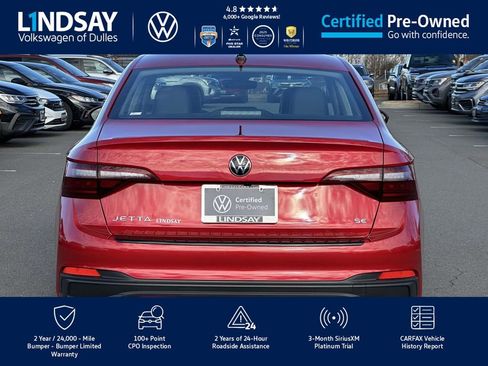 Certified 2024 Volkswagen Jetta SE w/ Panoramic Sunroof Package image 6