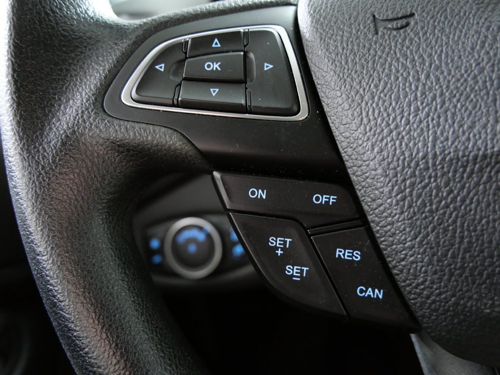 Used 2017 Ford Escape SE w/ Equipment Group 201A AWD/4WD image 21