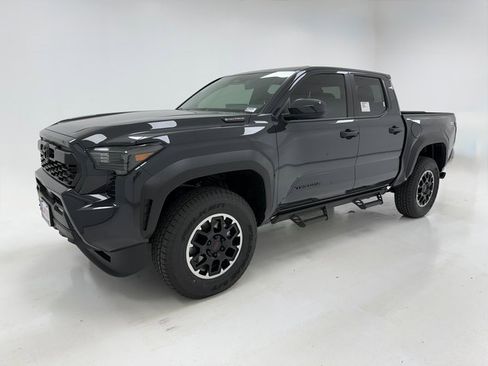 New 2025 Toyota Tacoma TRD Off-Road image 5