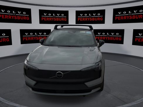 New 2026 Volvo EX30 Cross Country Ultra w/ Protection Package Premier image 3