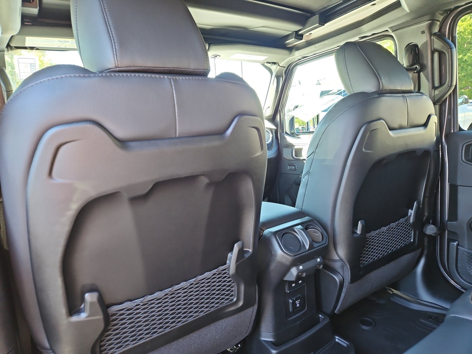New 2027 Jeep Wrangler Unlimited Sahara AWD/4WD image 20