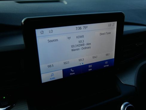 Used 2020 Ford Explorer XLT AWD/4WD image 23