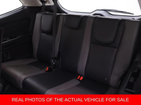 Used 2023 Subaru Ascent Onyx Edition AWD/4WD image 11