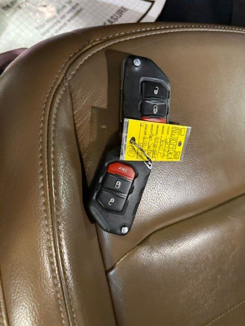 Used 2022 Jeep Wrangler Unlimited Sahara AWD/4WD image 41