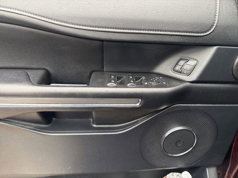 Used 2020 Ford Expedition XLT w/ Equipment Group 202A image 11