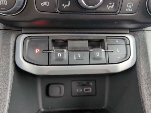 Used 2023 GMC Acadia SLT w/ Elevation Edition FWD image 18